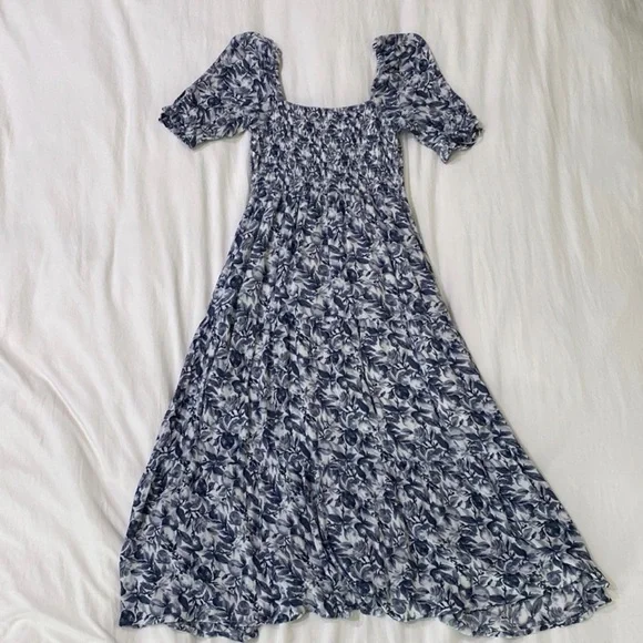 Abercrombie & Fitch Navy and White Floral Midi Dress - Picture 2 of 4